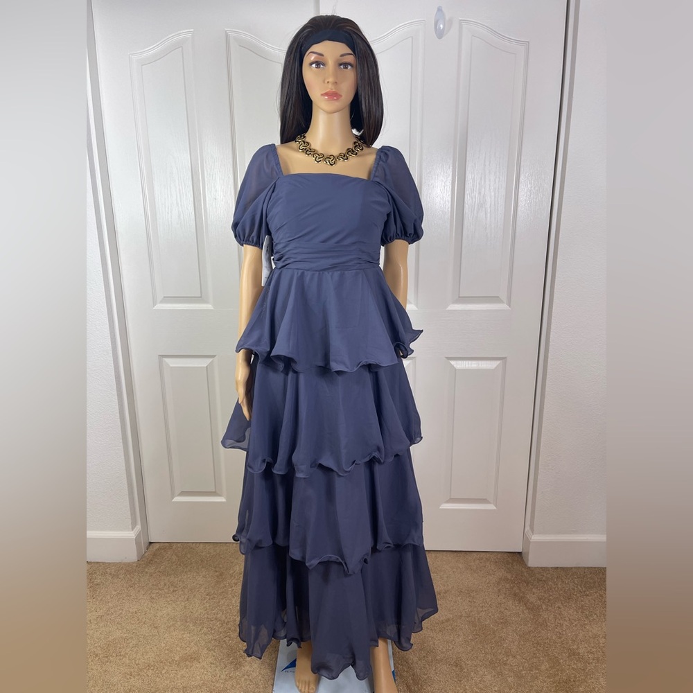 Women’s Tiered Navy Puff-Sleeve Dress